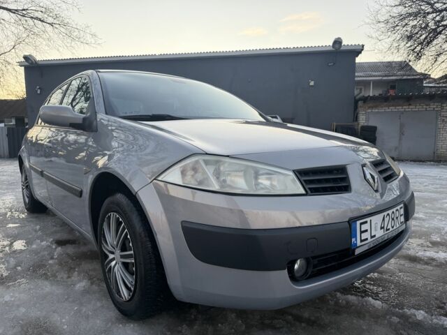 Серый Рено Меган, объемом двигателя 1.4 л и пробегом 222 тыс. км за 1850 $, фото 1 на Automoto.ua