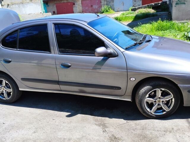 Сірий Рено Меган, об'ємом двигуна 1.4 л та пробігом 340 тис. км за 3500 $, фото 1 на Automoto.ua