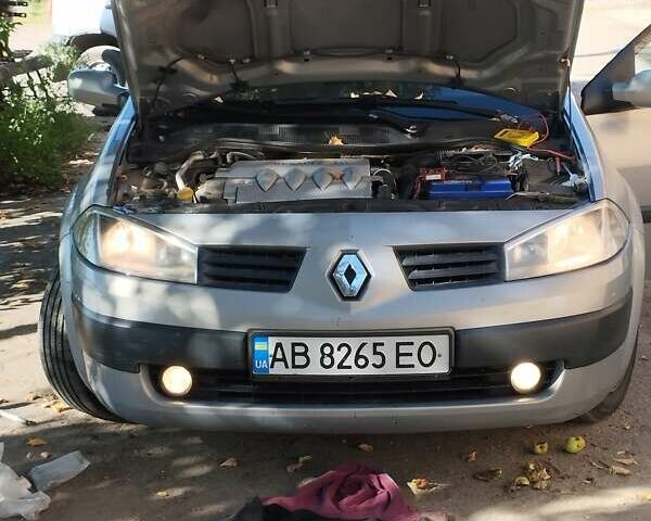Серый Рено Меган, объемом двигателя 1.6 л и пробегом 311 тыс. км за 4000 $, фото 1 на Automoto.ua