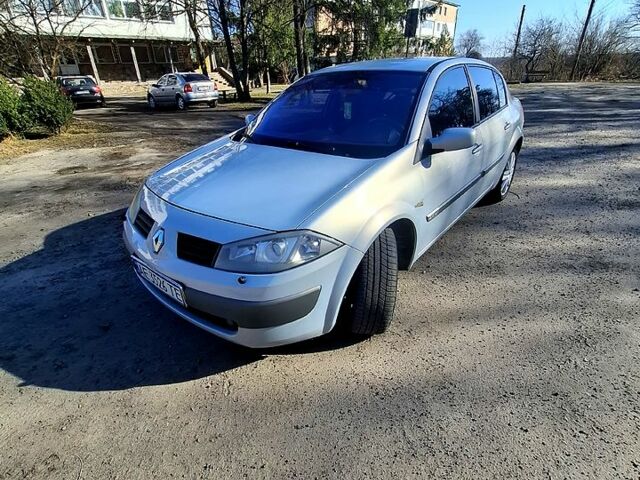 Сірий Рено Меган, об'ємом двигуна 2 л та пробігом 233 тис. км за 4500 $, фото 1 на Automoto.ua