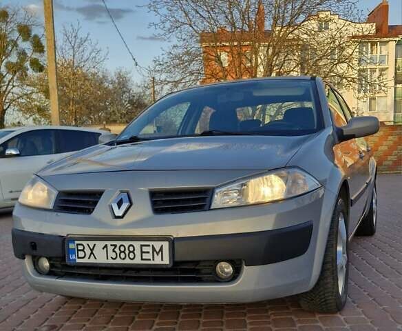 Сірий Рено Меган, об'ємом двигуна 1.6 л та пробігом 258 тис. км за 4550 $, фото 1 на Automoto.ua
