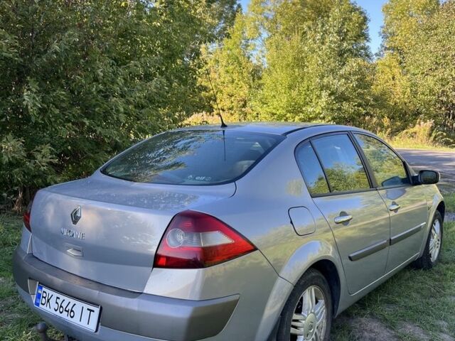 Сірий Рено Меган, об'ємом двигуна 1.5 л та пробігом 340 тис. км за 3800 $, фото 1 на Automoto.ua