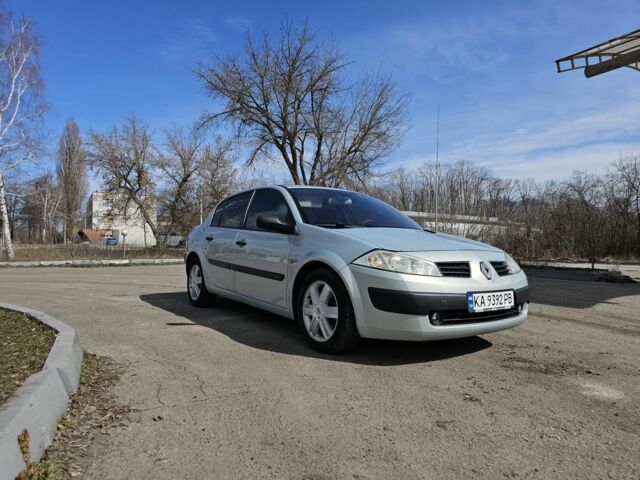 Сірий Рено Меган, об'ємом двигуна 1.6 л та пробігом 134 тис. км за 3900 $, фото 1 на Automoto.ua