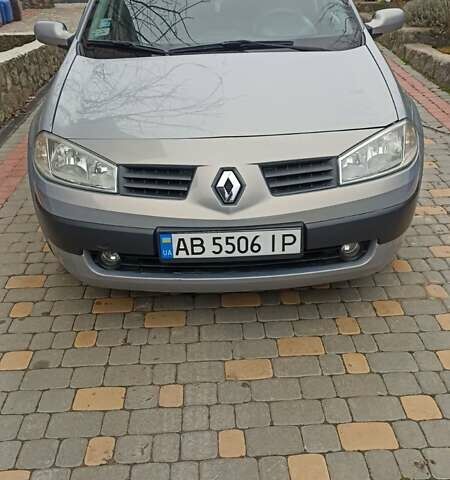 Сірий Рено Меган, об'ємом двигуна 1.6 л та пробігом 243 тис. км за 4650 $, фото 1 на Automoto.ua