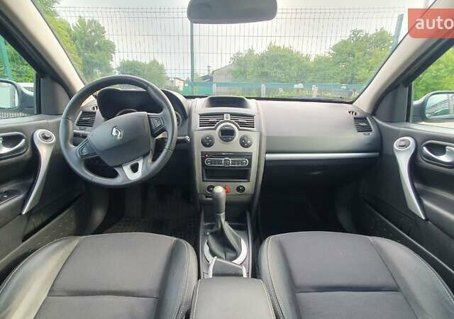 Сірий Рено Меган, об'ємом двигуна 1.6 л та пробігом 190 тис. км за 5000 $, фото 1 на Automoto.ua