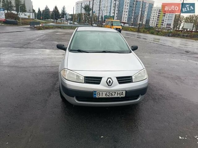 Рено Меган 2004 в Полтаве на Automoto.ua Серый Рено Меган, объемом двигателя 1.6 л и пробегом 297 тыс. км за 3800 $, фото 1 на Automoto.ua