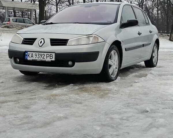 Сірий Рено Меган, об'ємом двигуна 1.6 л та пробігом 134 тис. км за 4200 $, фото 1 на Automoto.ua