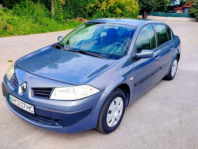 Серый Рено Меган, объемом двигателя 1.4 л и пробегом 118 тыс. км за 3900 $, фото 1 на Automoto.ua