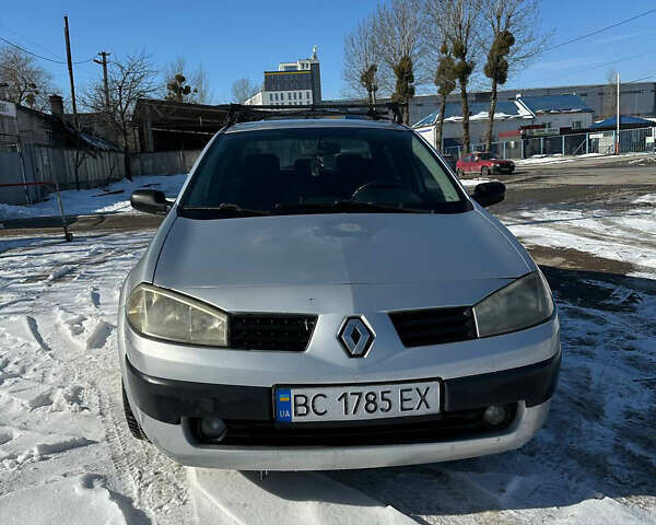 Сірий Рено Меган, об'ємом двигуна 1.39 л та пробігом 350 тис. км за 2850 $, фото 1 на Automoto.ua