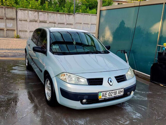 Сірий Рено Меган, об'ємом двигуна 1.4 л та пробігом 327 тис. км за 5500 $, фото 1 на Automoto.ua