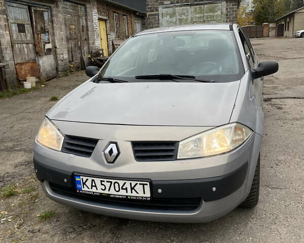 Серый Рено Меган, объемом двигателя 1.39 л и пробегом 230 тыс. км за 4300 $, фото 1 на Automoto.ua