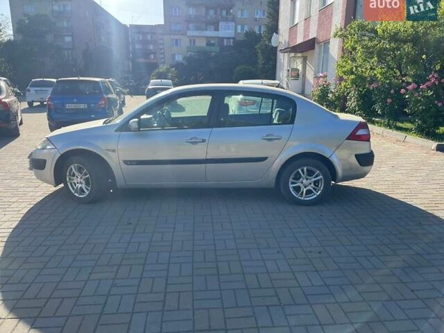 Сірий Рено Меган, об'ємом двигуна 1.6 л та пробігом 320 тис. км за 2700 $, фото 1 на Automoto.ua