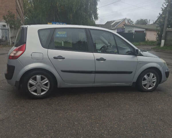 Серый Рено Меган, объемом двигателя 1.6 л и пробегом 236 тыс. км за 3400 $, фото 1 на Automoto.ua