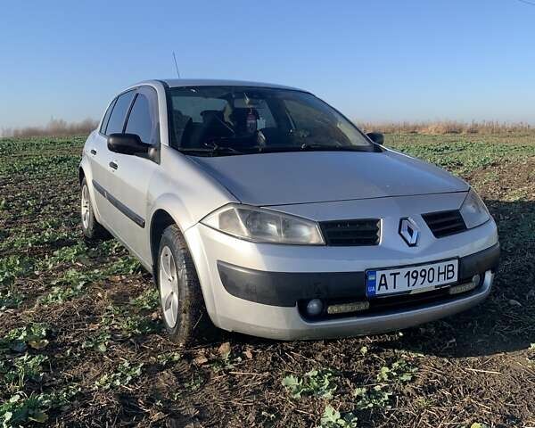 Серый Рено Меган, объемом двигателя 1.6 л и пробегом 280 тыс. км за 3500 $, фото 1 на Automoto.ua