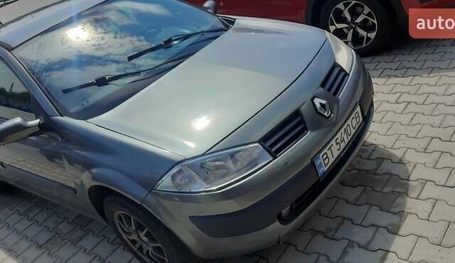 Серый Рено Меган, объемом двигателя 1.6 л и пробегом 313 тыс. км за 4500 $, фото 1 на Automoto.ua
