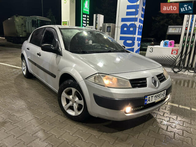 Серый Рено Меган, объемом двигателя 1.6 л и пробегом 350 тыс. км за 2999 $, фото 1 на Automoto.ua