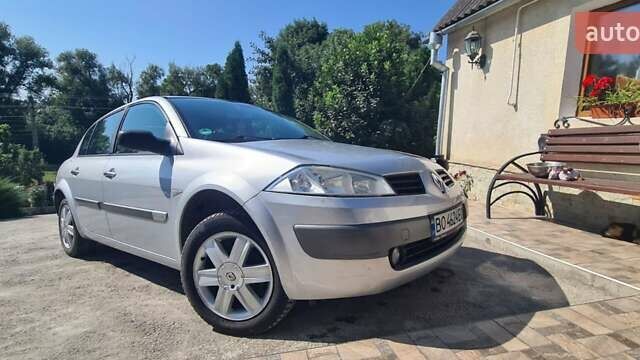 Серый Рено Меган, объемом двигателя 1.6 л и пробегом 175 тыс. км за 4900 $, фото 1 на Automoto.ua