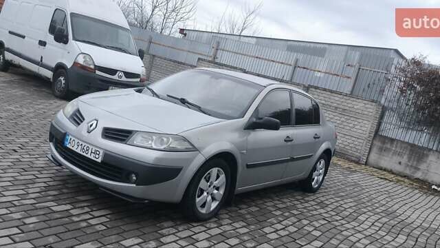 Серый Рено Меган, объемом двигателя 1.6 л и пробегом 260 тыс. км за 3700 $, фото 1 на Automoto.ua