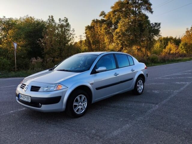 Серый Рено Меган, объемом двигателя 1.6 л и пробегом 174 тыс. км за 5500 $, фото 1 на Automoto.ua