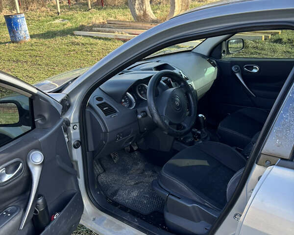 Сірий Рено Меган, об'ємом двигуна 1.4 л та пробігом 270 тис. км за 3800 $, фото 1 на Automoto.ua