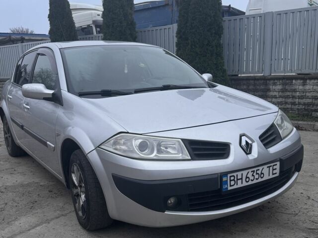 Серый Рено Меган, объемом двигателя 1.4 л и пробегом 236 тыс. км за 4000 $, фото 1 на Automoto.ua