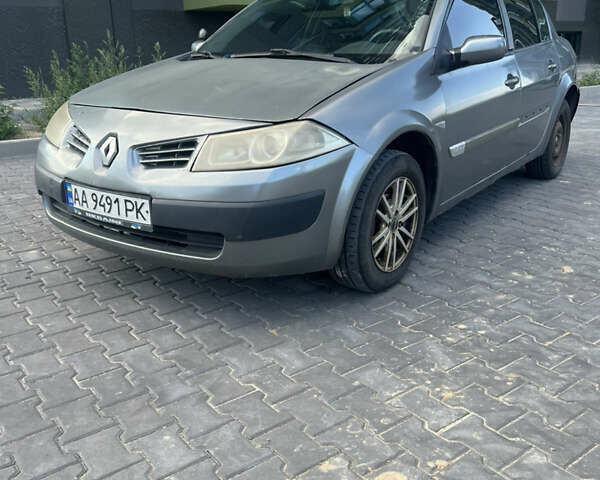 Сірий Рено Меган, об'ємом двигуна 1.39 л та пробігом 325 тис. км за 2300 $, фото 1 на Automoto.ua