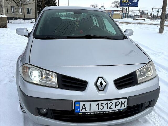 Сірий Рено Меган, об'ємом двигуна 1.6 л та пробігом 232 тис. км за 4700 $, фото 1 на Automoto.ua
