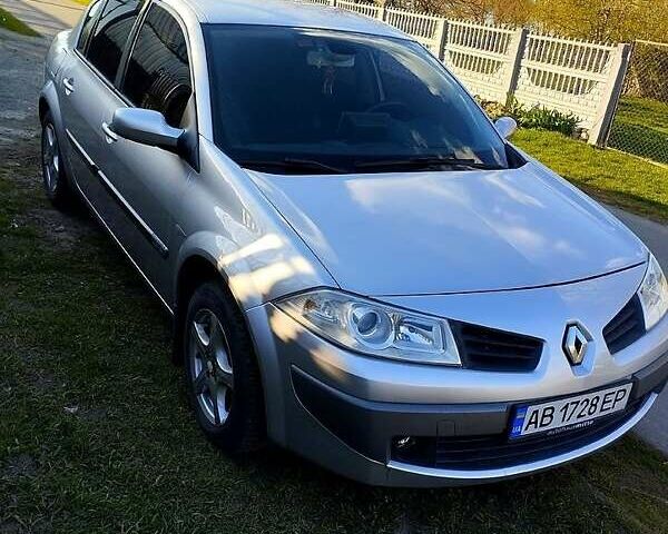 Сірий Рено Меган, об'ємом двигуна 1.6 л та пробігом 184 тис. км за 4800 $, фото 1 на Automoto.ua