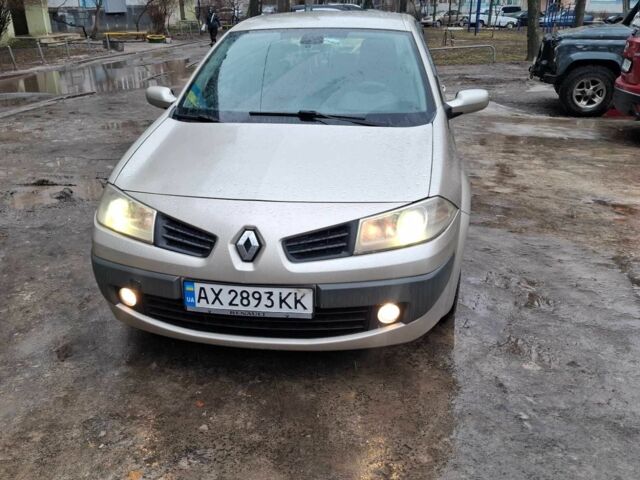 Серый Рено Меган, объемом двигателя 1.6 л и пробегом 271 тыс. км за 4200 $, фото 1 на Automoto.ua