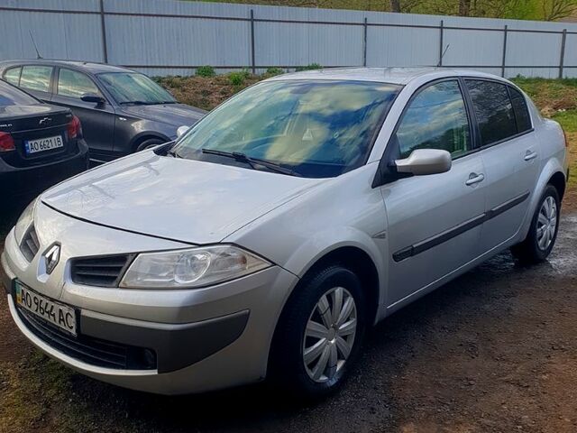 Сірий Рено Меган, об'ємом двигуна 1.6 л та пробігом 250 тис. км за 4000 $, фото 1 на Automoto.ua