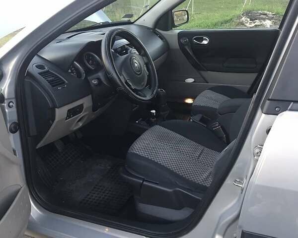 Рено Меган 2006 в Черкассах на Automoto.ua Серый Рено Меган, объемом двигателя 1.5 л и пробегом 290 тыс. км за 2600 $, фото 1 на Automoto.ua