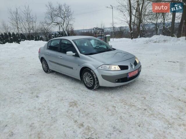 Сірий Рено Меган, об'ємом двигуна 1.6 л та пробігом 178 тис. км за 4700 $, фото 1 на Automoto.ua