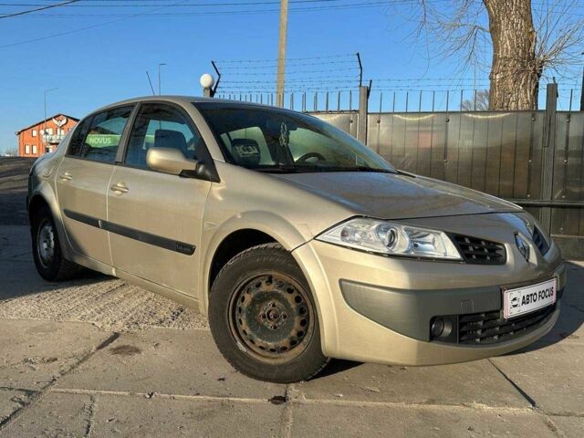 Серый Рено Меган, объемом двигателя 1.4 л и пробегом 186 тыс. км за 4790 $, фото 1 на Automoto.ua