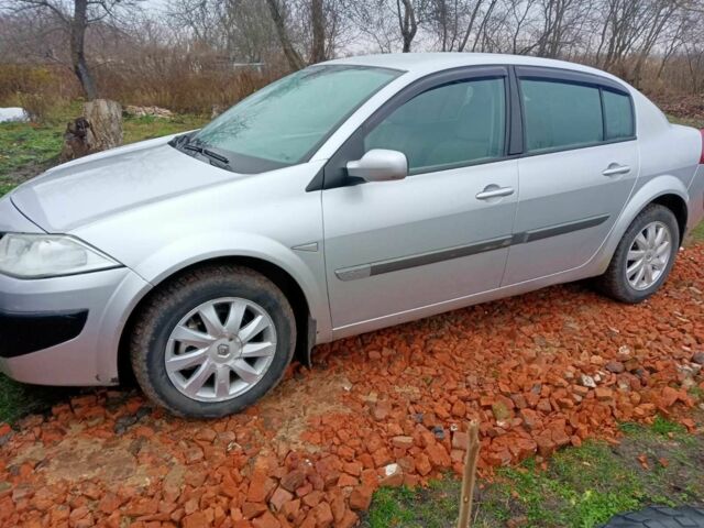Сірий Рено Меган, об'ємом двигуна 1.6 л та пробігом 230 тис. км за 3400 $, фото 1 на Automoto.ua