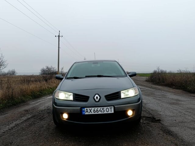 Серый Рено Меган, объемом двигателя 1.6 л и пробегом 260 тыс. км за 5000 $, фото 1 на Automoto.ua