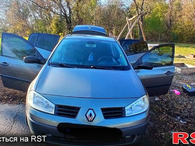 Серый Рено Меган, объемом двигателя 1.6 л и пробегом 23000 тыс. км за 4100 $, фото 1 на Automoto.ua