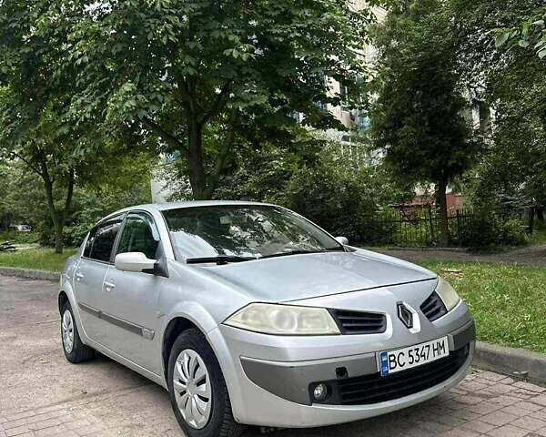 Сірий Рено Меган, об'ємом двигуна 1.6 л та пробігом 308 тис. км за 3720 $, фото 1 на Automoto.ua