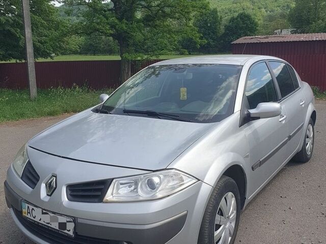 Сірий Рено Меган, об'ємом двигуна 1.6 л та пробігом 350 тис. км за 2999 $, фото 1 на Automoto.ua