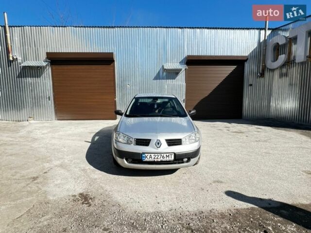 Сірий Рено Меган, об'ємом двигуна 1.6 л та пробігом 265 тис. км за 4300 $, фото 1 на Automoto.ua