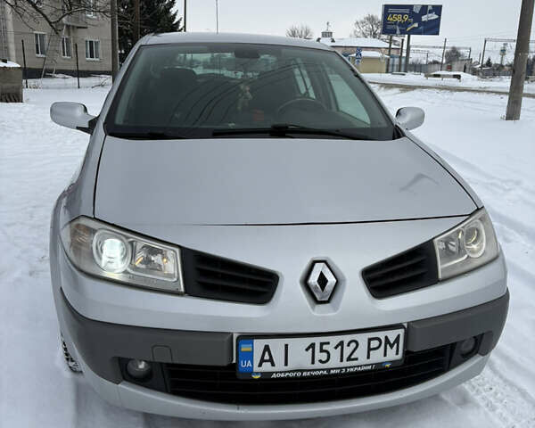 Сірий Рено Меган, об'ємом двигуна 1.6 л та пробігом 232 тис. км за 4700 $, фото 1 на Automoto.ua