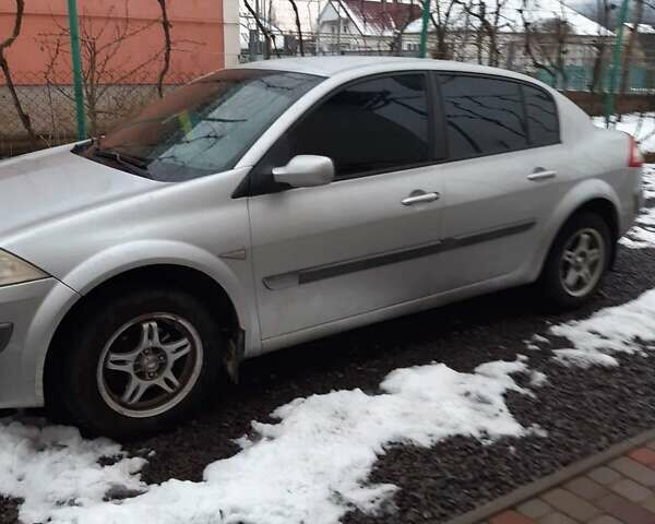 Сірий Рено Меган, об'ємом двигуна 1.4 л та пробігом 262 тис. км за 4000 $, фото 1 на Automoto.ua