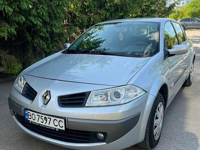 Сірий Рено Меган, об'ємом двигуна 1.6 л та пробігом 190 тис. км за 4700 $, фото 1 на Automoto.ua