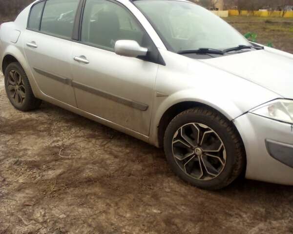 Сірий Рено Меган, об'ємом двигуна 1.6 л та пробігом 317 тис. км за 3500 $, фото 1 на Automoto.ua