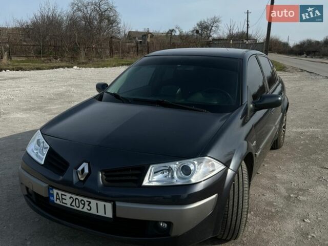 Серый Рено Меган, объемом двигателя 1.6 л и пробегом 219 тыс. км за 4800 $, фото 1 на Automoto.ua