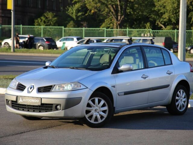 Серый Рено Меган, объемом двигателя 1.6 л и пробегом 238 тыс. км за 5900 $, фото 1 на Automoto.ua