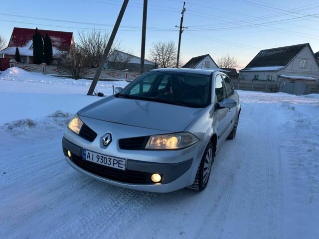 Серый Рено Меган, объемом двигателя 1.6 л и пробегом 203 тыс. км за 3700 $, фото 1 на Automoto.ua