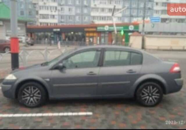 Серый Рено Меган, объемом двигателя 1.6 л и пробегом 337 тыс. км за 5000 $, фото 1 на Automoto.ua