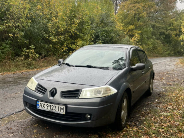 Сірий Рено Меган, об'ємом двигуна 1.6 л та пробігом 176 тис. км за 5300 $, фото 1 на Automoto.ua