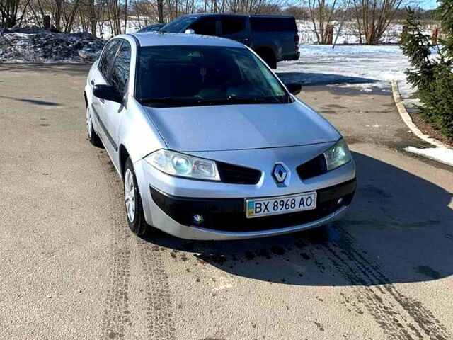 Серый Рено Меган, объемом двигателя 1.4 л и пробегом 300 тыс. км за 2900 $, фото 1 на Automoto.ua