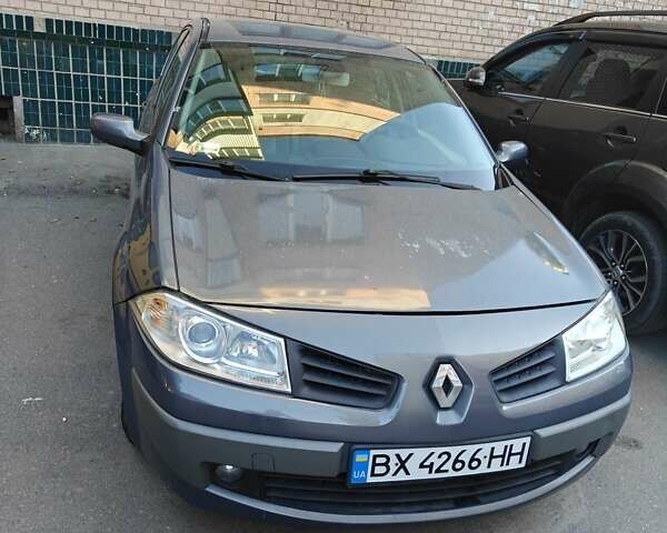 Рено Меган 2007 в Хмельницком на Automoto.ua Серый Рено Меган, объемом двигателя 1.5 л и пробегом 235 тыс. км за 4900 $, фото 1 на Automoto.ua